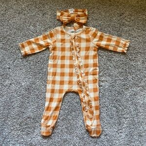 NEW Mud Pie Ruffle Zip Onesie Footie and Bow Set 3-6 Mo
